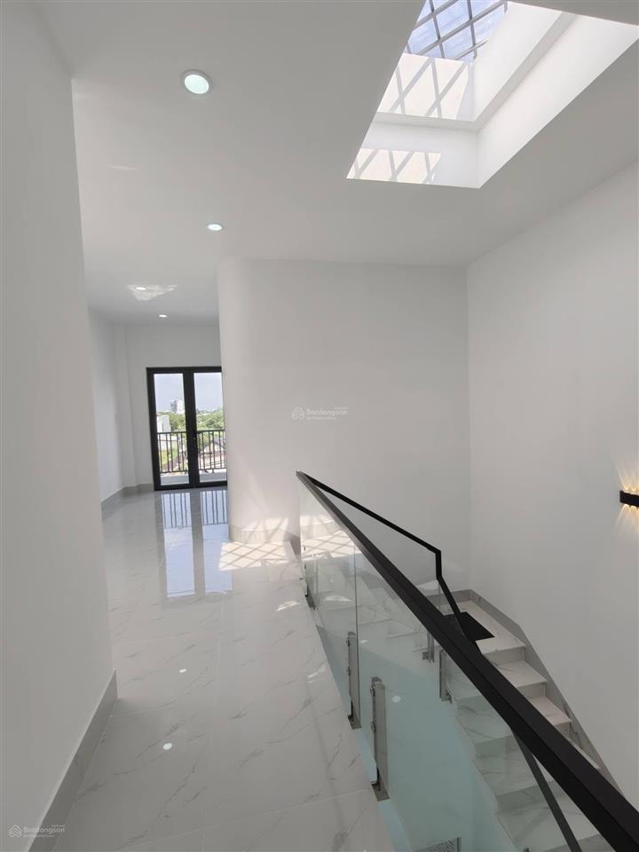 Bán nhà đẹp lê văn khương gara ô tô trong nhà, giá nhỉnh 6 tỷ