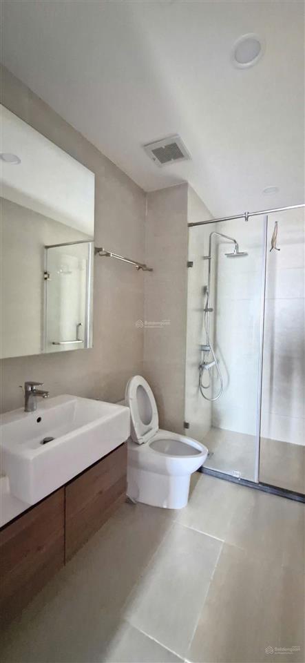 Bán gấp căn hộ 3pn dự án golden park  phạm văn bạch, cầu giấy
