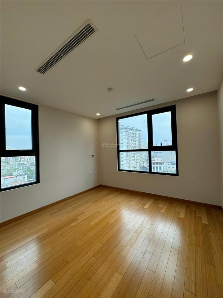 Bán chcc the zei 108m2  lê đức thọ căn góc 3 phòng ngủ  ban công đông nam.  0336 426 ***