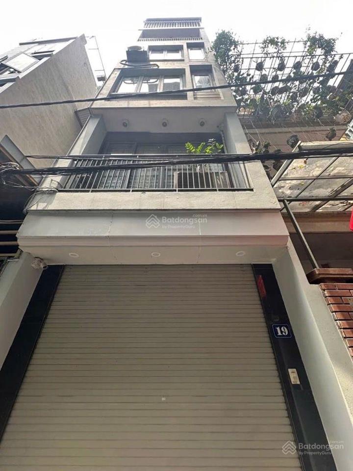 Bán nhà phân lô đường hoàng quốc việt, 50m2, 5 tầng, 2 mặt đường, 26,19 tỷ