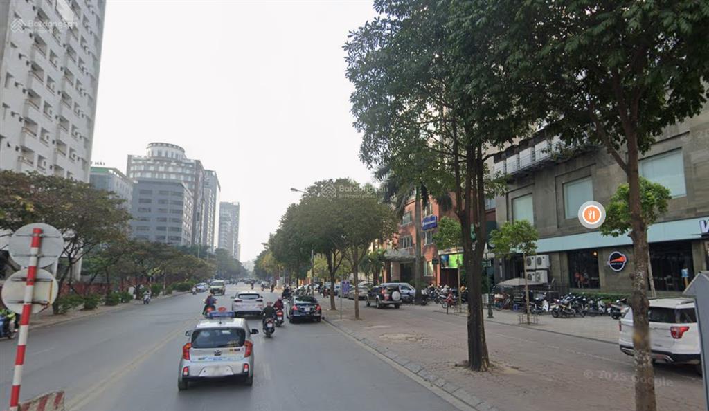 Bán tòa nhà văn phòng đường duy tân, 8 tầng x 600m2, mặt tiền 20m, giá 375 tỷ