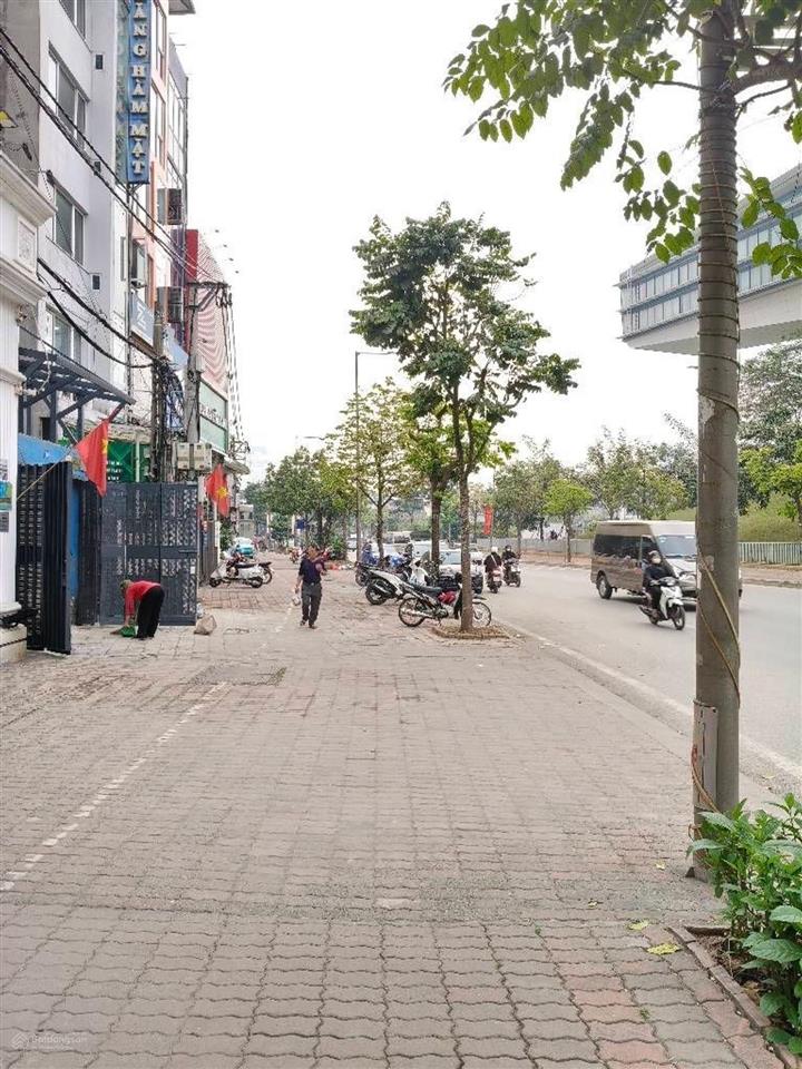 Bán nhà mặt phố miếu đầm 61,9 tỷ, 155m2, 2 mặt thoáng, mặt phố miếu đầm 11m