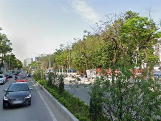 Bán nhà mặt đường hoàng quốc việt, 230m2, 10 tầng thang máy, 3 thoáng, 165 tỷ