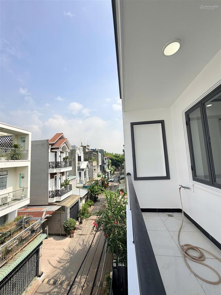 Bán nhà 3 tầng hxh trường lưu  gần chợ long trường quận 9  51m  chỉ 4,25 tỷ