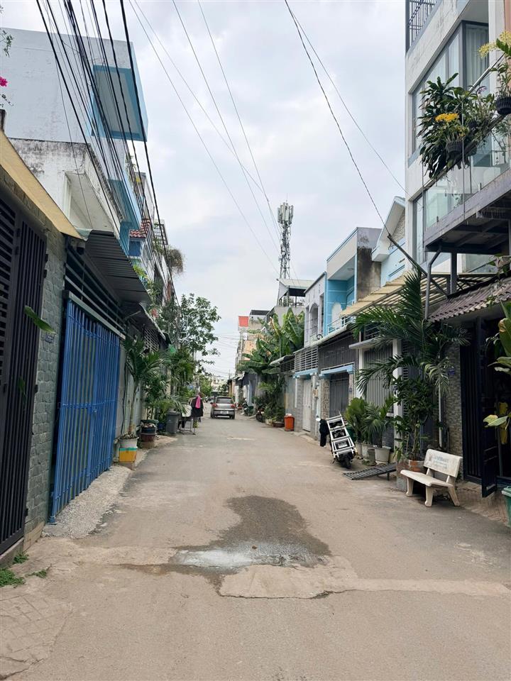 Bán nhà 3 tầng hxh trường lưu  gần chợ long trường quận 9  51m  chỉ 4,25 tỷ