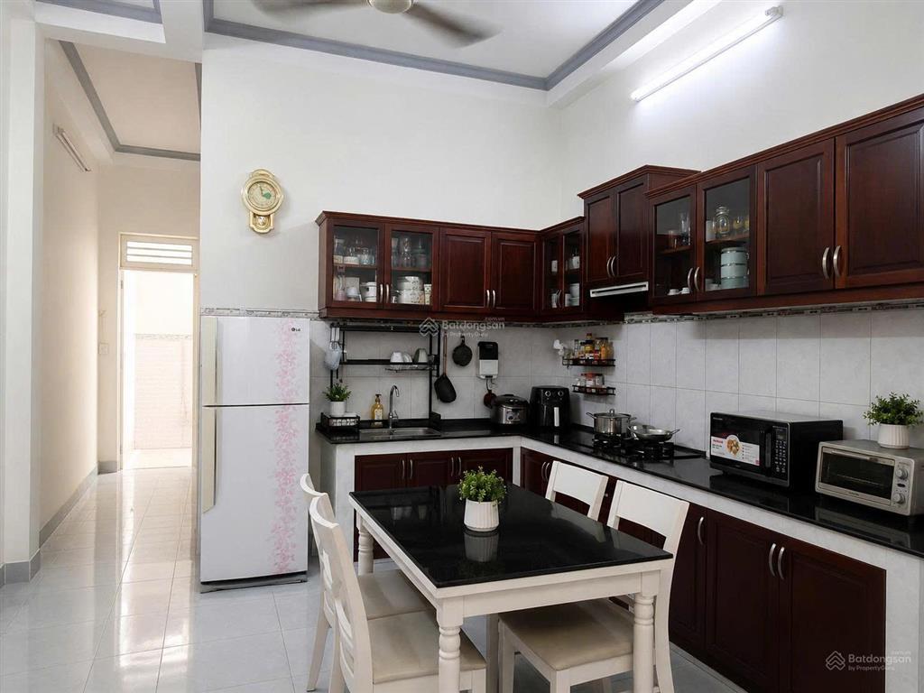 Bán nhà 2 tầng  65m²  hxh thông  gò cát  phú hữu  q9  chỉ 5,6 tỷ