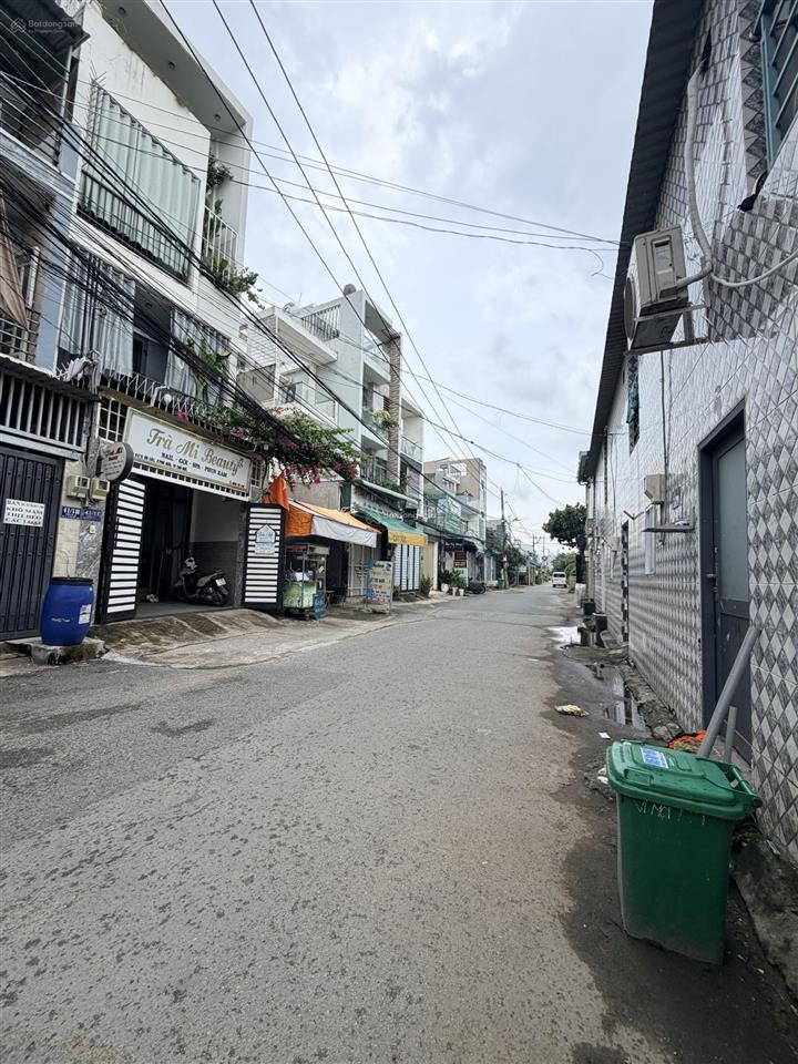 Bán đất 1/ gò cát  62m²  gần vòng xoay nguyễn duy trinhphú hữu  chỉ 4,5 tỷ