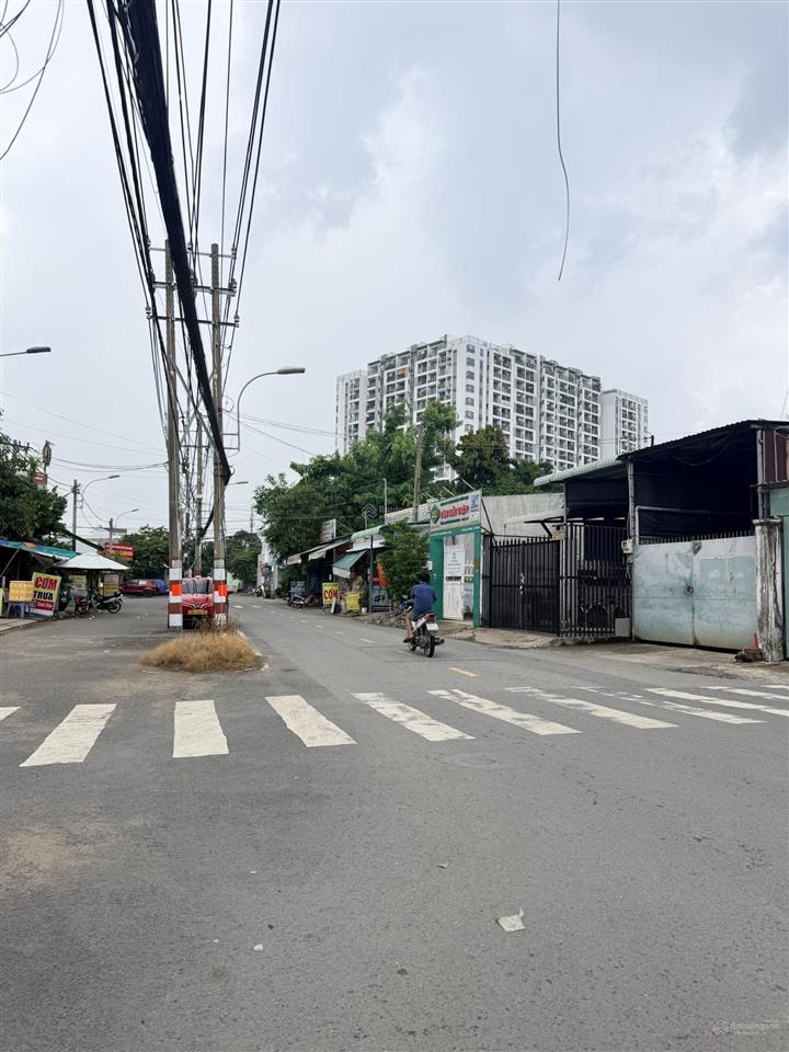 Bán đất 1/ gò cát  62m²  gần vòng xoay nguyễn duy trinhphú hữu  chỉ 4,5 tỷ