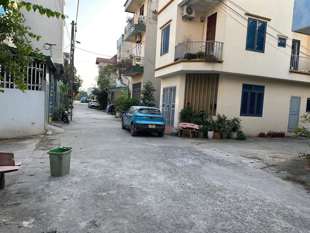 Bán nhà đất 66,5m2 khu đấu giá tại tt chúc sơn hà nội, mặt tiền 12 kinh doanh đỉnh giá hơn 3 tỷ.