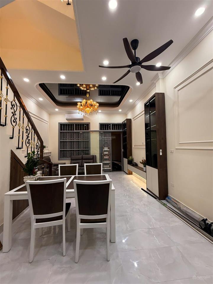 Bán nhà phố tô hiệu hà đông, vị trí siêu kinh doanh, dt 30m2, 5 tầng, 7 tỷ.