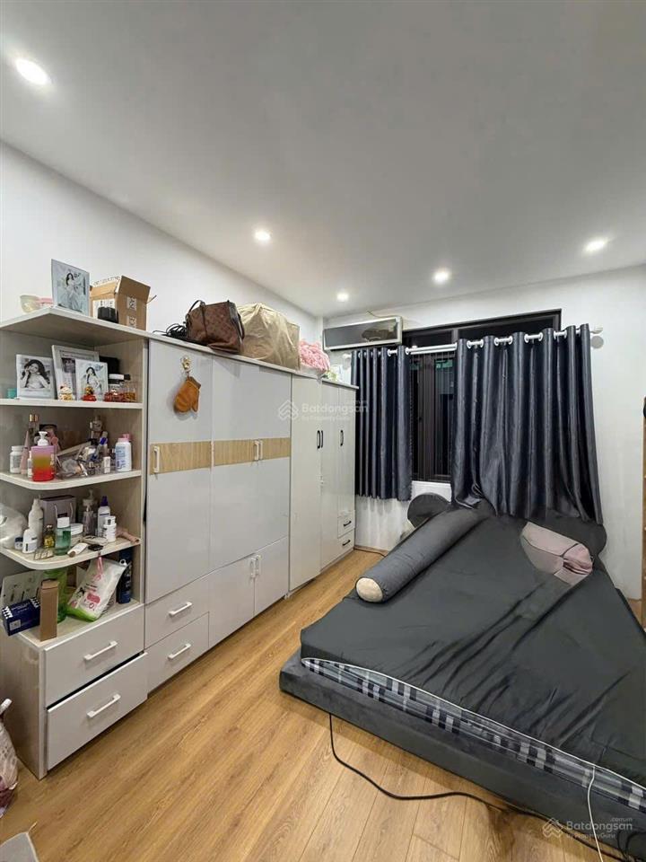 Bán nhà phố tô hiệu hà đông, vị trí siêu kinh doanh, dt 30m2, 5 tầng, 7 tỷ.