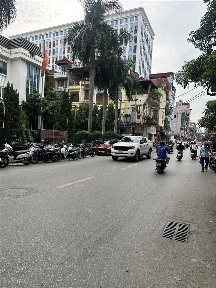 Bán nhà tô hiệu hà đông. 55m, 5 tầng, giá 12,6 tỷ. ô tô tránh, phù hợp vừa ở và kinh doanh.