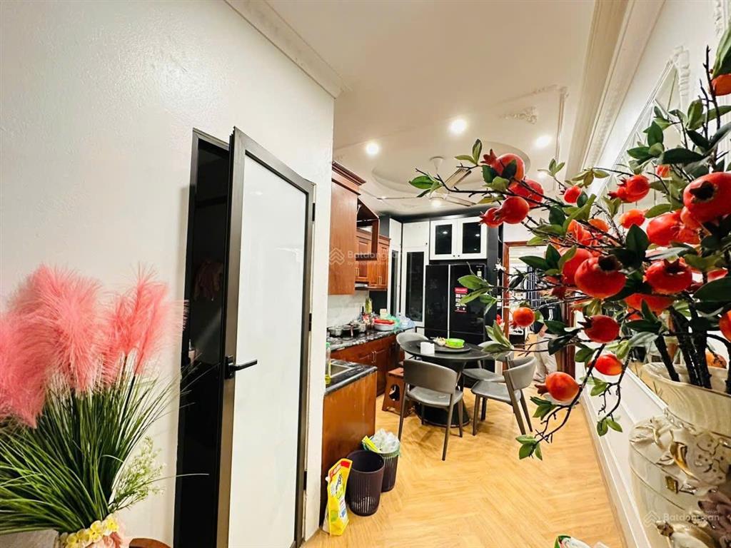 Bán nhà 46m2 x 6 tầng thang máy  đường ô tô, chiến thắng văn quán hà đông 13 tỷ.