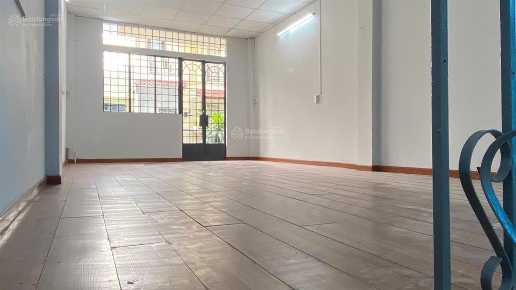 Chính chủ bán nhà hẻm 1 sẹc đoàn văn bơ q4 nở hậu l 7m, cách mặt tiền 15m