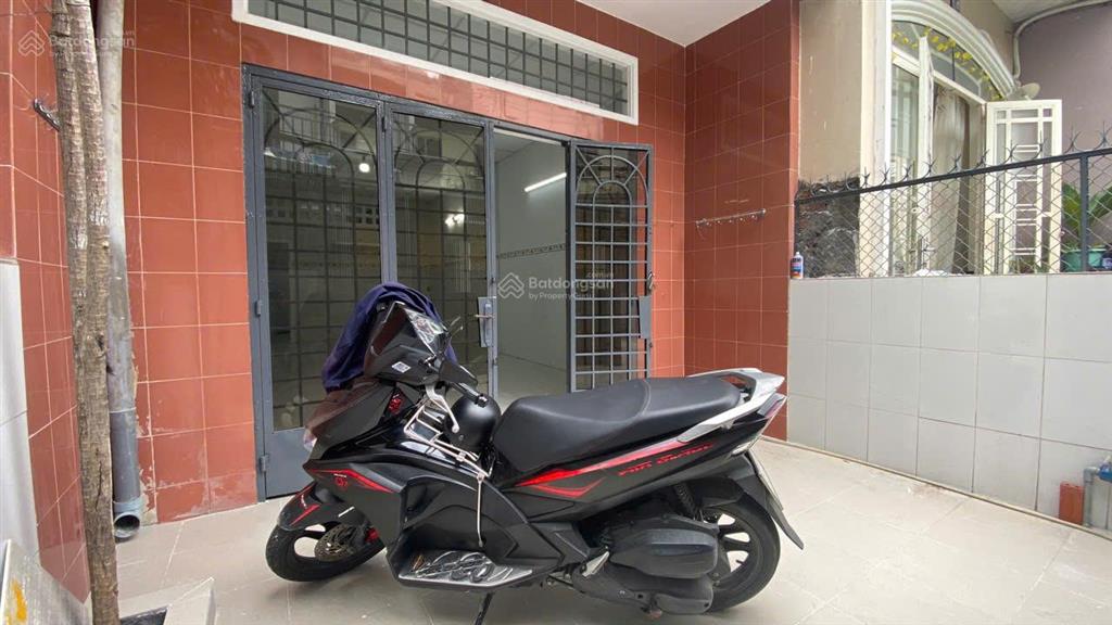 Chính chủ bán nhà hẻm 1 sẹc đoàn văn bơ q4 nở hậu l 7m, cách mặt tiền 15m