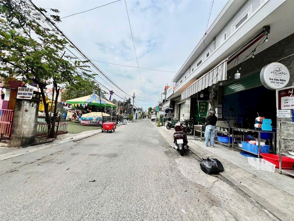 Kẹt tiền bán gấp lô đất ngay gần chợ tân phong,tân triều.giá siêu mềm chỉ 37tr/m2.quá rẻ luôn ạ.