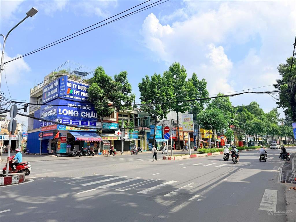 Kẹt tiền bán gấp lô đất ngay gần chợ tân phong,tân triều.giá siêu mềm chỉ 37tr/m2.quá rẻ luôn ạ.