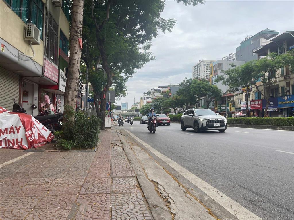 Cho thuê nhà mặt phố nguyễn văn cừ  6 tầng thang máy  full nội thất  vỉa hè  kinh doanh sầm uất