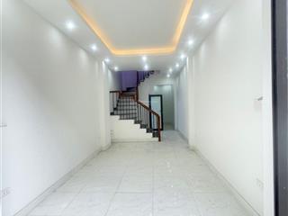 Cần tiền bán gấp nhà mới xây phường việt hưng 36m2 4t  ô tô nhỏ đỗ cửa  cách ô tô tránh chỉ 30m