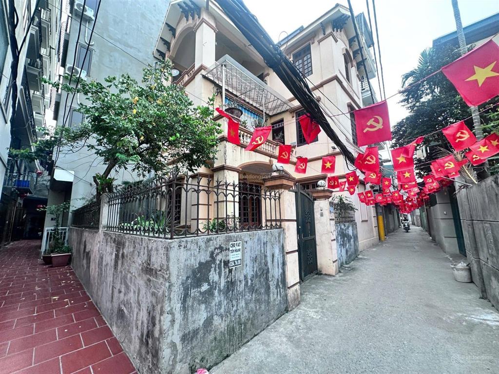 Cho thuê biệt thự nhà vườn rộng 150m2, 3 tầng tại thượng thanh, long biên