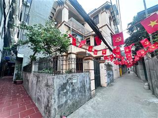 Cho thuê biệt thự nhà vườn rộng 150m2, 3 tầng tại thượng thanh, long biên