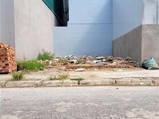 Chính chủ cần bán mảnh đất phân lô đường ô tô tránh vỉa hè rộng kinh doanh tại long biên