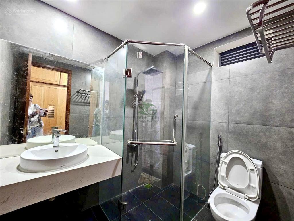 Cho thuê nhà 2 lô 3 tầng 4 phòng ngủ full nội thất khu hà quang 2 giá 35 triệu/tháng