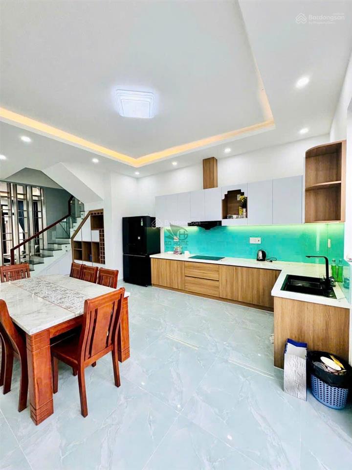 Cho thuê nhà 3 tầng 4 phòng ngủ khu đô thị mỹ gia gói 5 giá 24 triệu/tháng