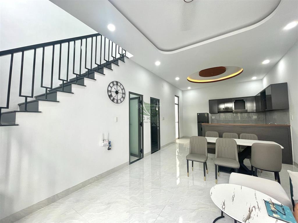 Cho thuê nhà nguyên căn mới xây 2 tầng full nội thất bắc nha trang giá 14 triệu/ tháng