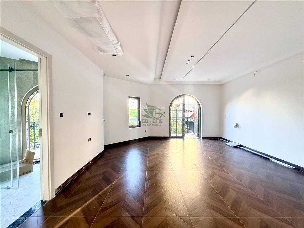 **cho thuê villa góc 3 tầng mới xây siêu đẹp khu hà quang 2 giá 50 triệu/tháng**