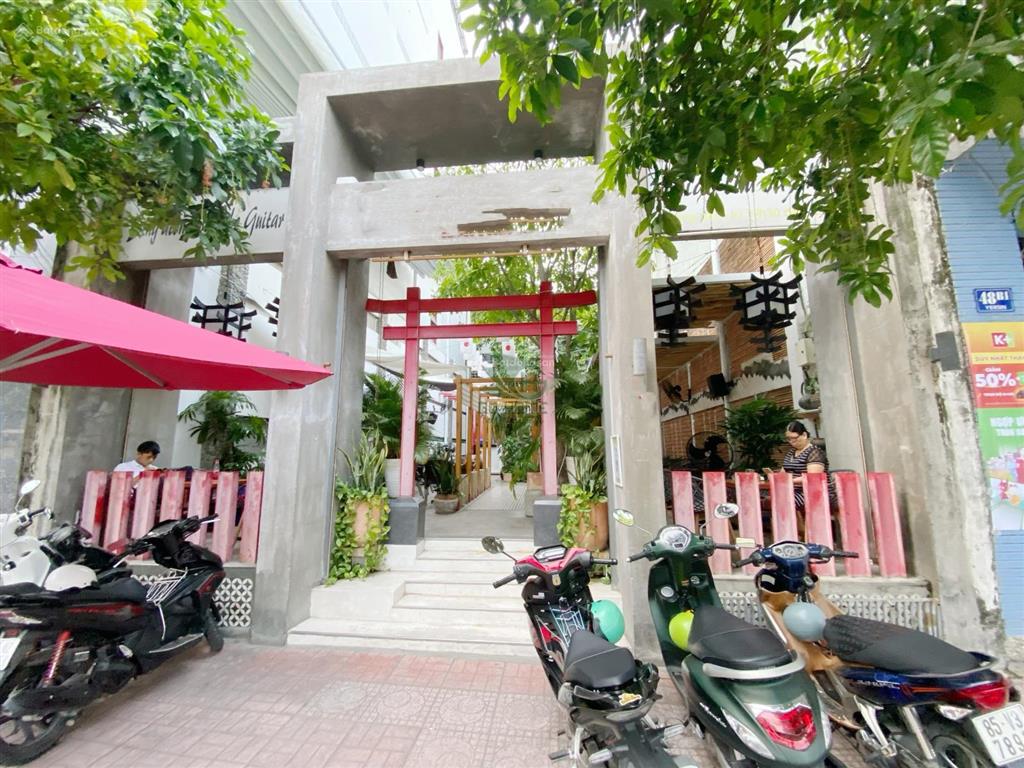 Cho thuê mặt bằng sân vườn mặt tiền 8.5m giá khu trung tâm nha trang 70 triệu/tháng