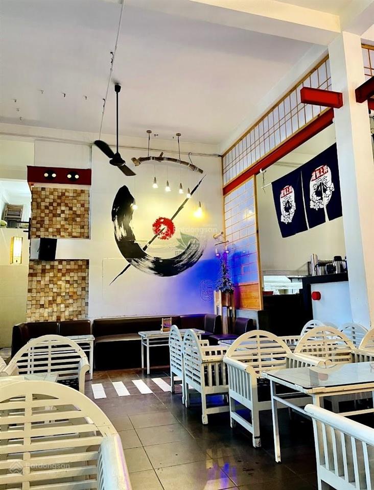 Cho thuê mặt bằng sân vườn mặt tiền 8.5m giá khu trung tâm nha trang 70 triệu/tháng