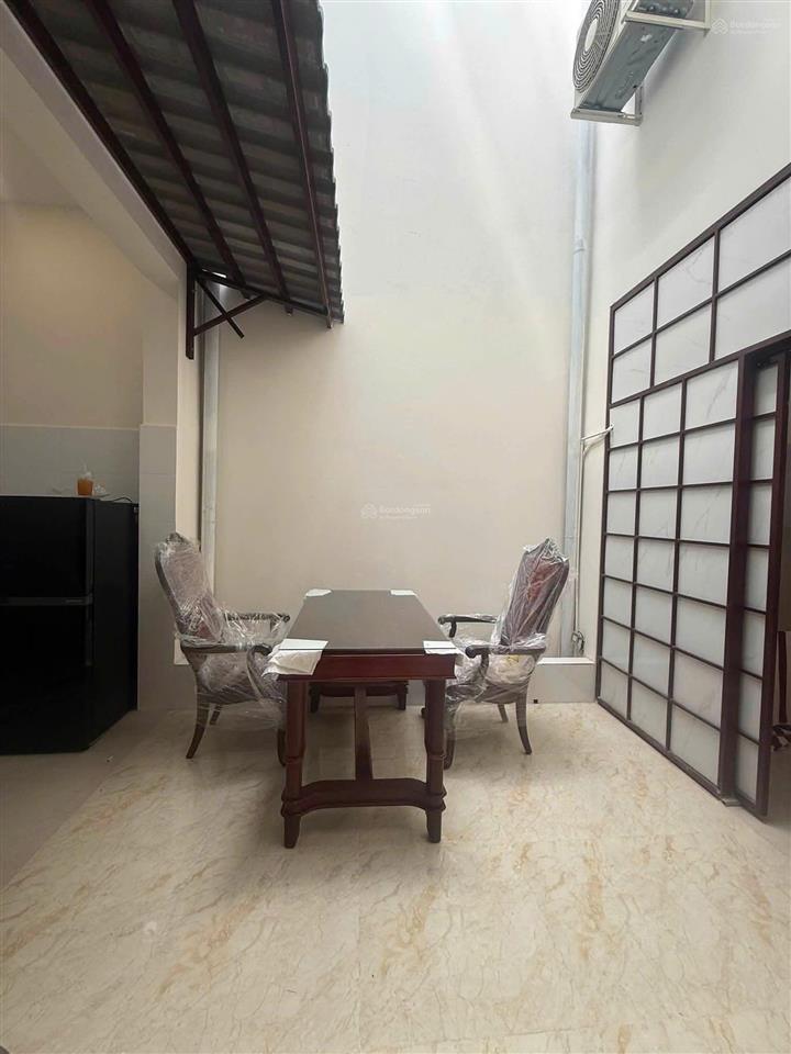 Cho thuê nhà mới 3 phòng ngủ full nội thất khu bắc nha trang giá 16 triệu/tháng
