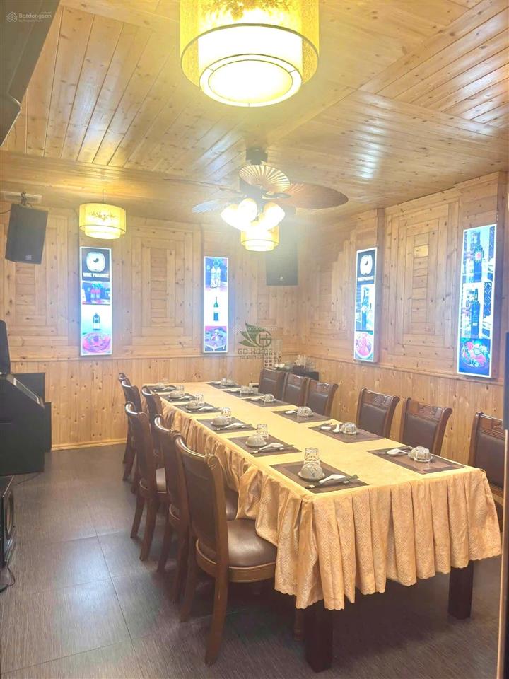 Cho thuê mặt bằng f&b nhà hàng khu phố hàn 120 triệu/tháng