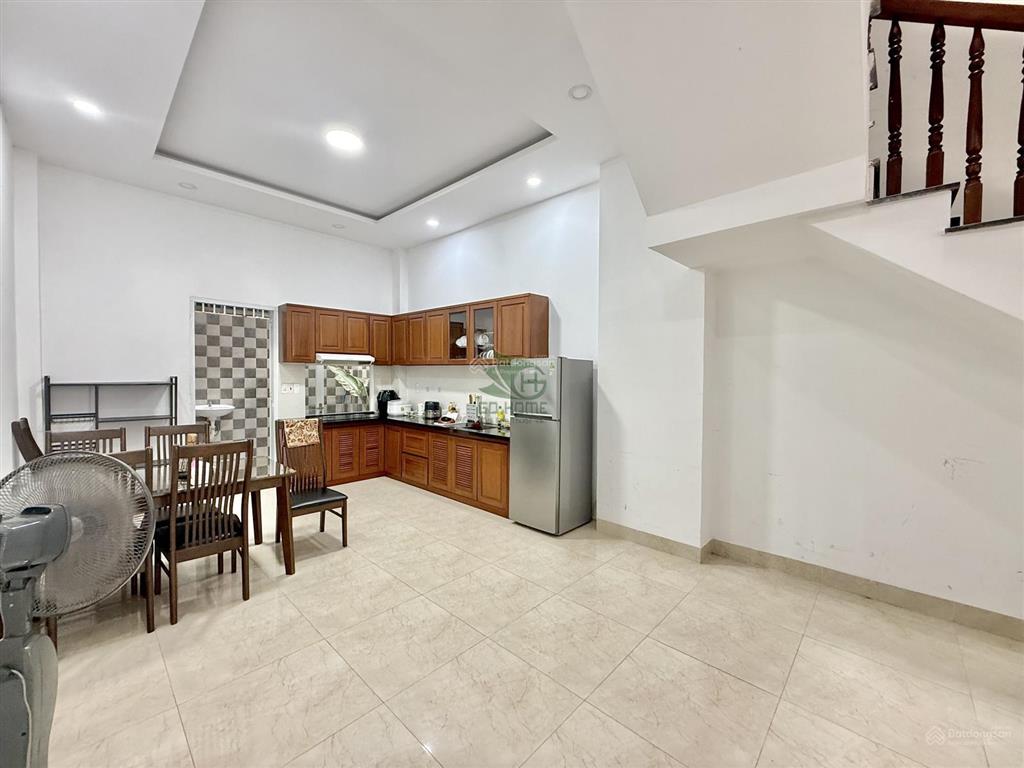 Cho thuê nhà ở kinh doanh 3 phòng ngủ 3 tầng khu hà quang 2 giá 16 triệu/tháng