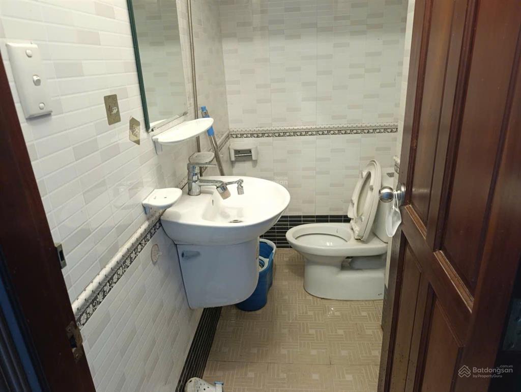 Cho thuê nhà để làm văn phòng hoặc để ở tại 01 đường 64, phường bình trưng, tp hồ chí minh