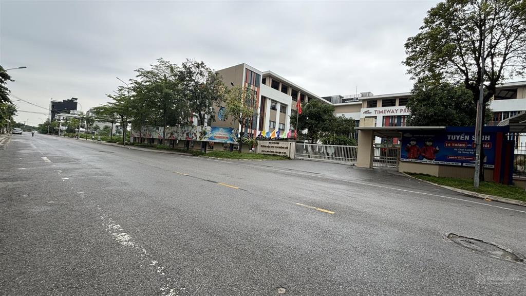 Bán nhà 5 tầng 5 ngủ, tiên dương, đường thông ô tô ngủ trong nhà, hơn 5tỷ