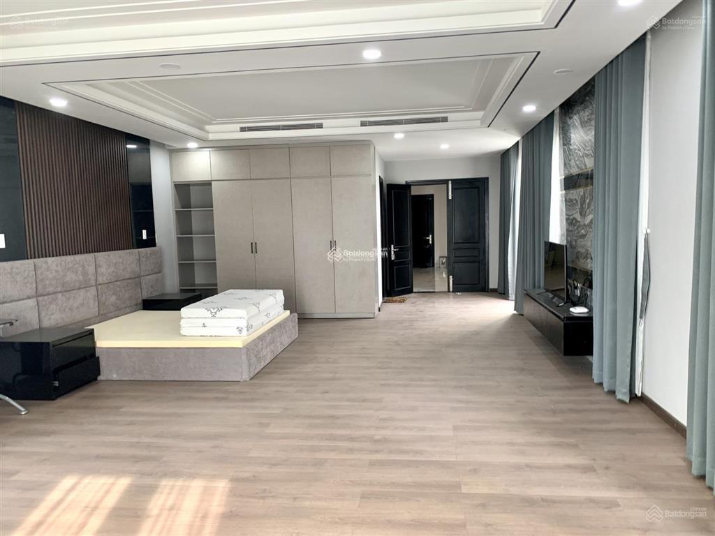 Cho thuê nhà 65m2x3 tầng tại kim mã, quận ba đình