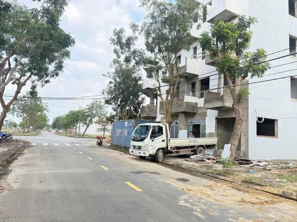 Bán lô đất đối diện trường đại học y dược phan châu trinh giá rẻ