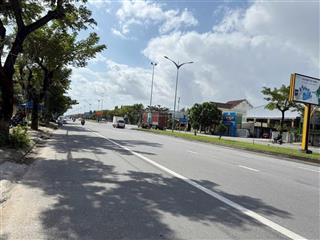 Diện tích 360m2 (12m ngang) mà giá chỉ hơn 12 tỷ, lại còn 2 mặt tiền trước sau, đường lớn 48m