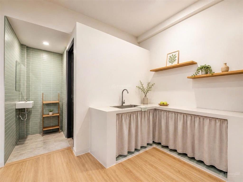 Nhà mới quận 10 hẻm rộng sạch 52m nhỉnh 6 tỷ
