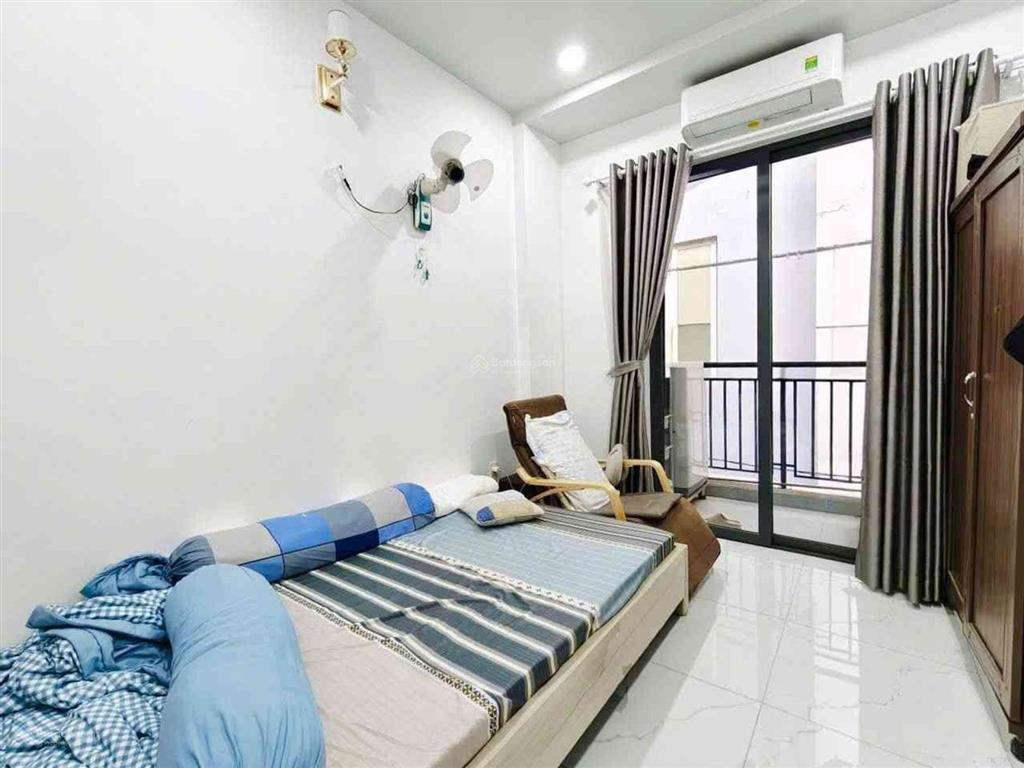 Quận 10 nhà 4 tầng btct hẻm thông gần ba tháng hai giá 7 tỷ