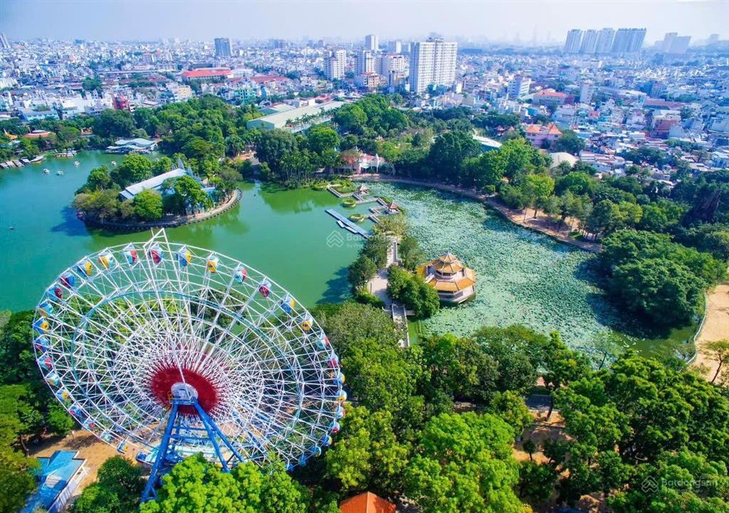 Mặt tiền đường 3300m2 (66x50)m ngay công viên văn hoá đầm sen