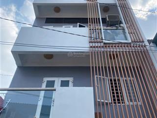 Thiết kế hoành tráng 6 tầng (6x10)m lạc long quân