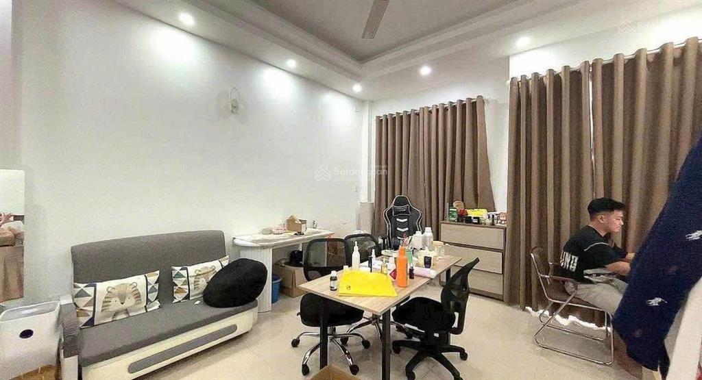 Nhà mới 3 tấm âu cơ (4.2x11)m hoàn công đầy đủ