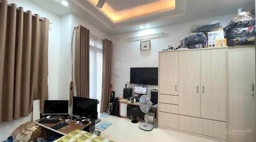 Nhà mới 3 tấm âu cơ (4.2x11)m hoàn công đầy đủ