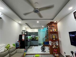 Nhà mới lạc long quân, 45m2 (4.5x10)m đầy đủ công năng