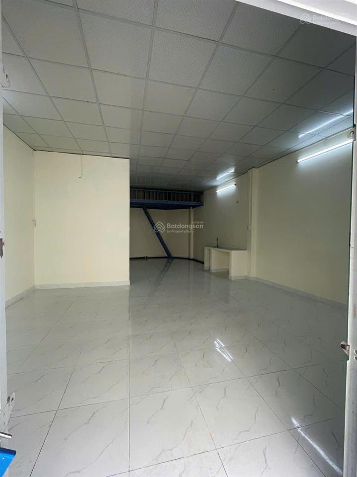 105m2 (10x11)m lạc long quân  giá tốt chỉ nhỉnh 85tr/m2