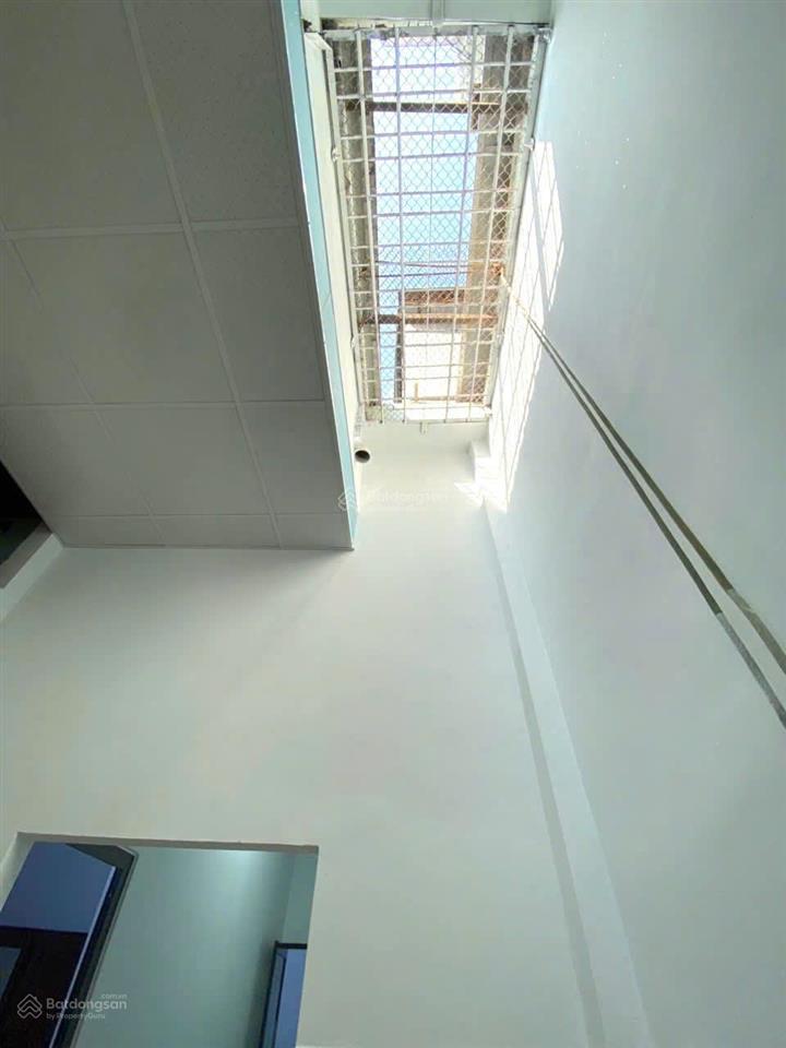 Lê thị bạch cát gần lê đại hành 86.4m2 (4.8x18)m giá tốt