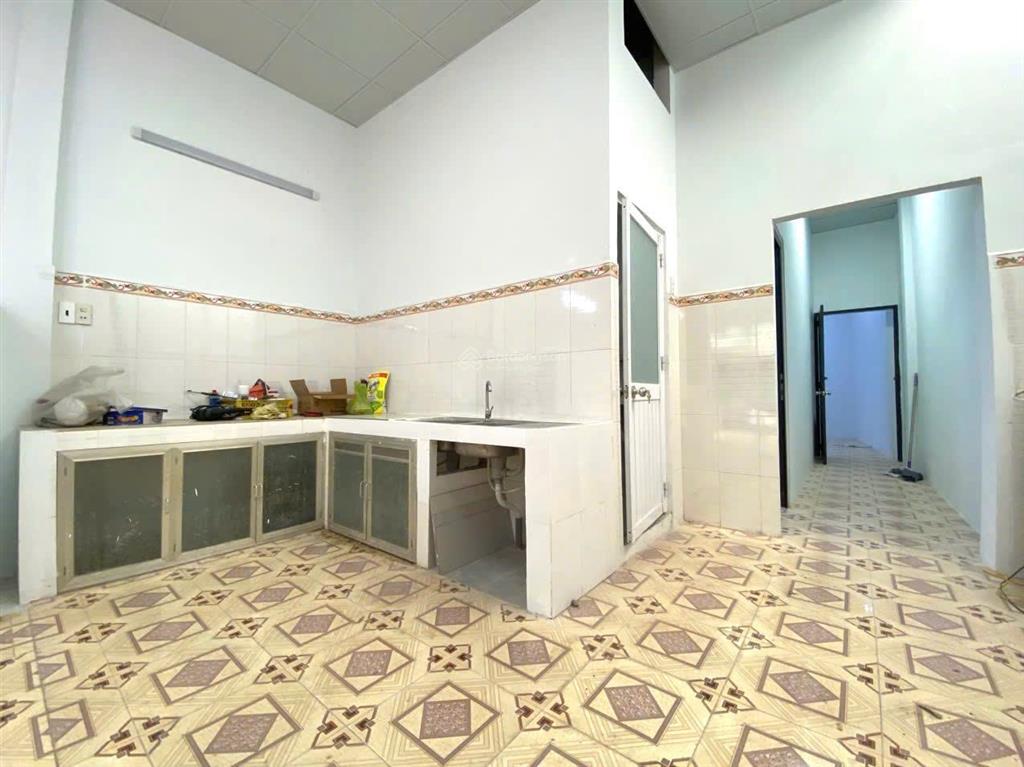 Lê thị bạch cát gần lê đại hành 86.4m2 (4.8x18)m giá tốt